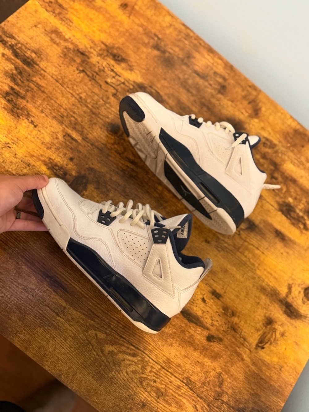 Jordan 4 Retro Columbia 2015 drop. (GS)